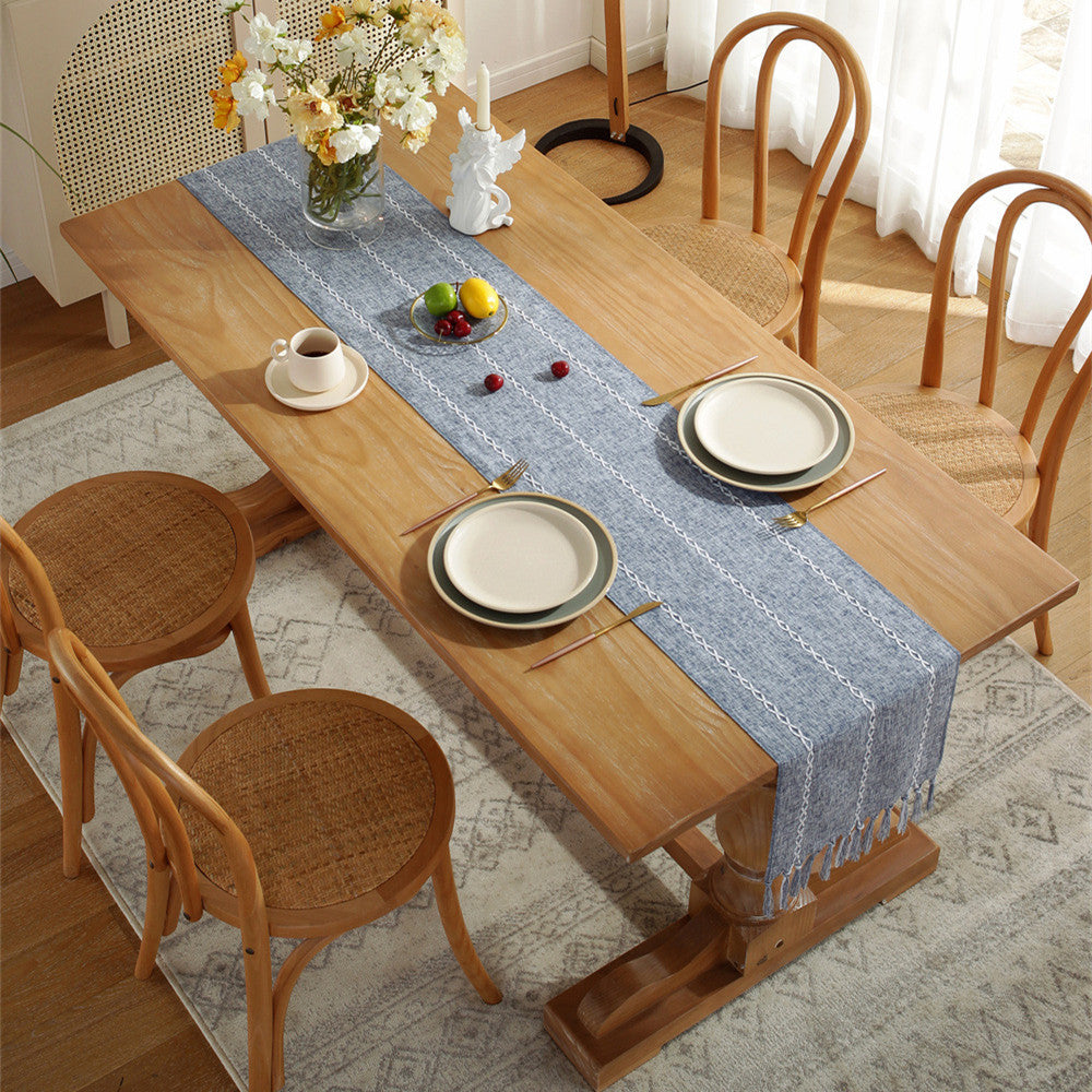 Astrid Delecate Style Table Runner