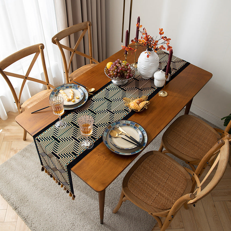 Inga - Table Runner