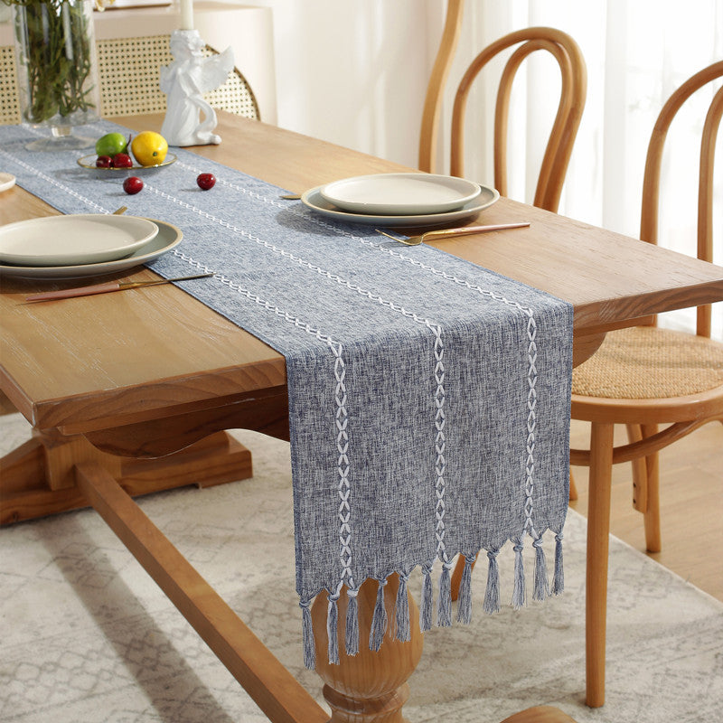 Astrid Delecate Style Table Runner