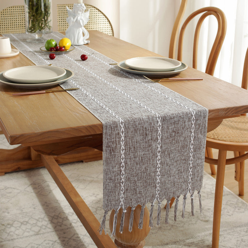 Astrid Delecate Style Table Runner